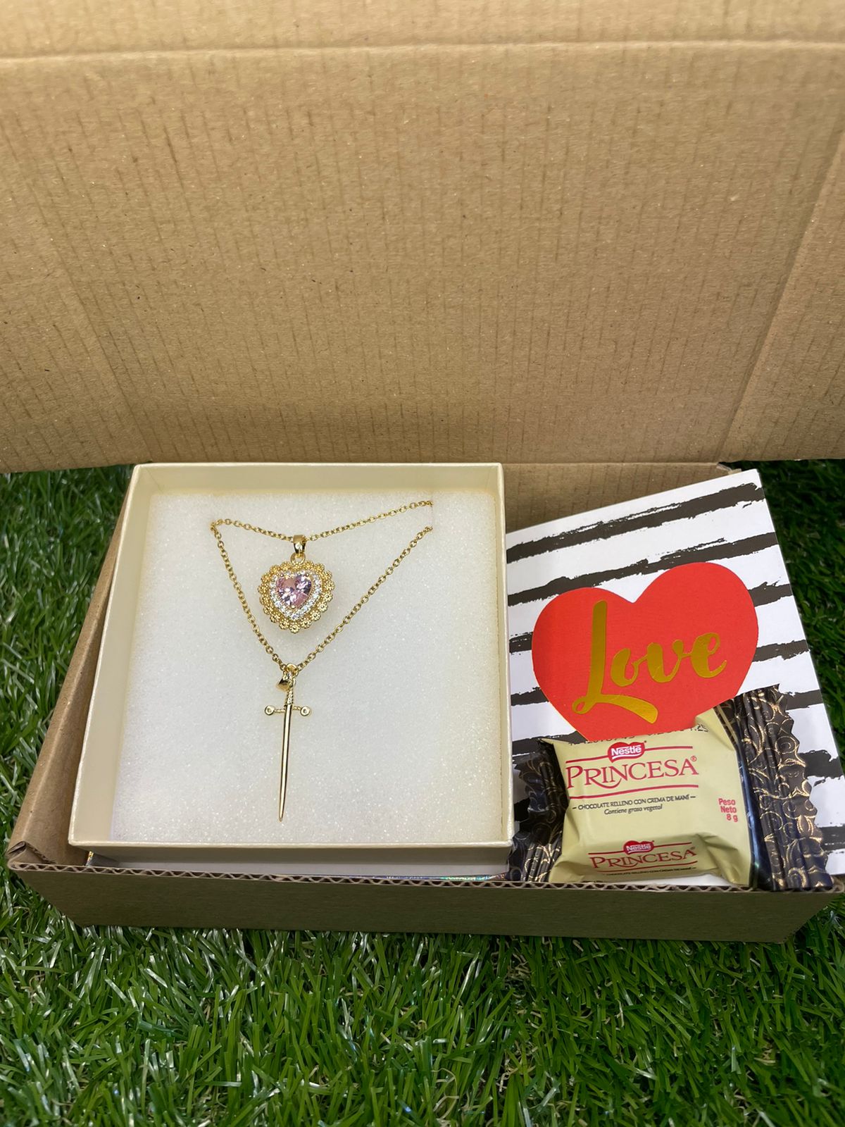 Collar Corazón y Espada