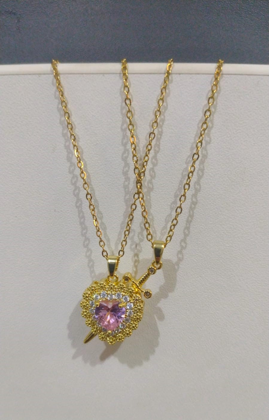Collar Corazón y Espada